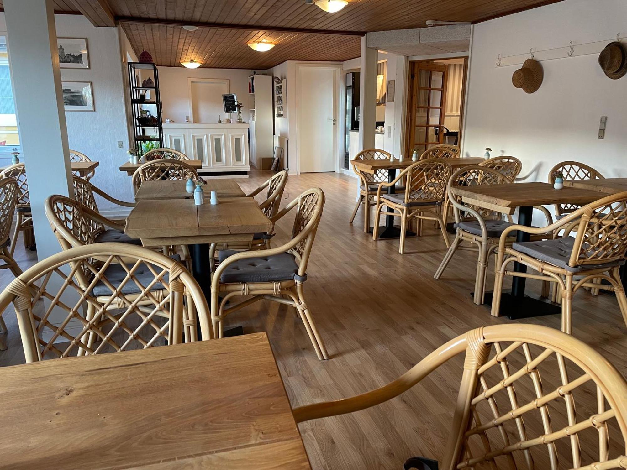 Lonstrup Strandhotel エクステリア 写真