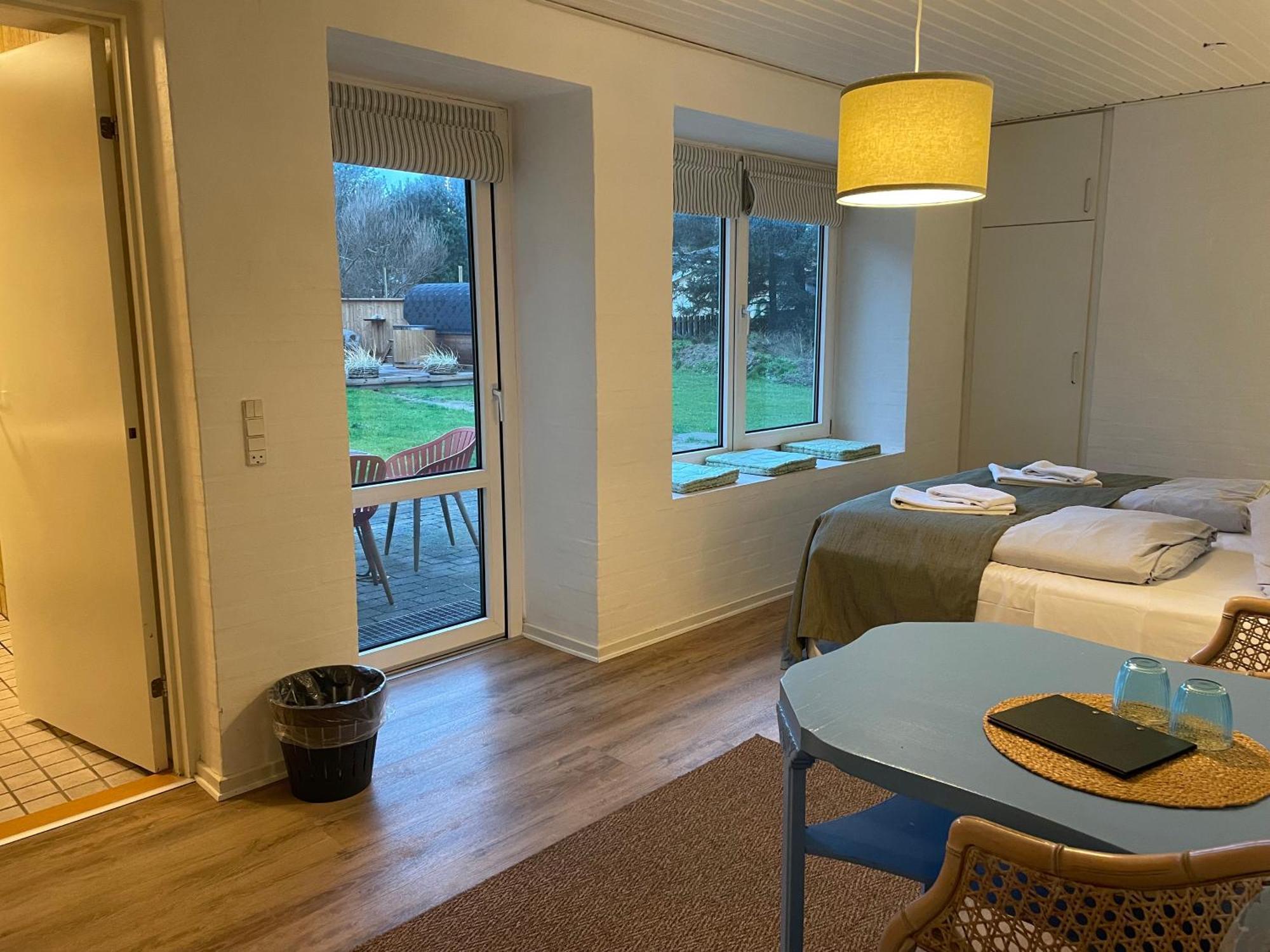 Lonstrup Strandhotel エクステリア 写真