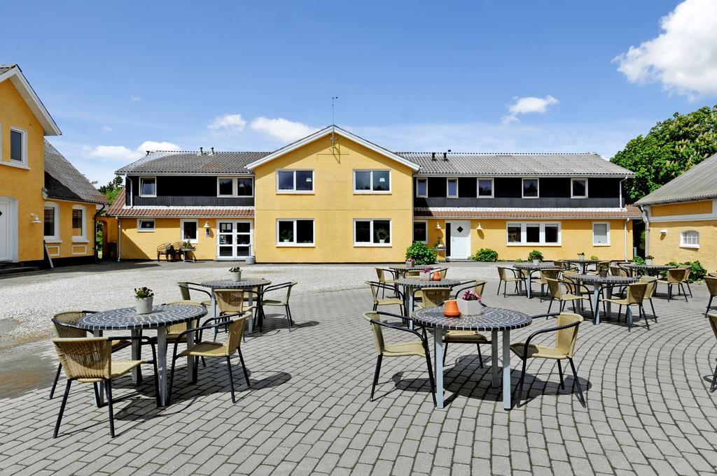 Lonstrup Strandhotel エクステリア 写真